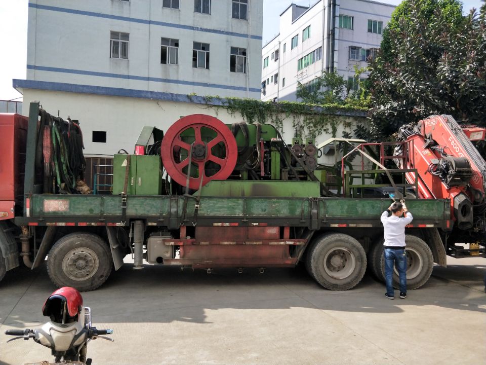 Shenzhen Shi Shi Tong Screw Factory