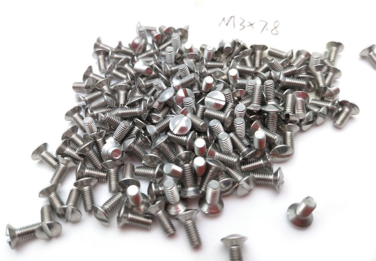 Fastenere 50 Pack #10-32 X 1 Inch Slotted Oval Head Machine Screws – 18-8 Stainless Steel