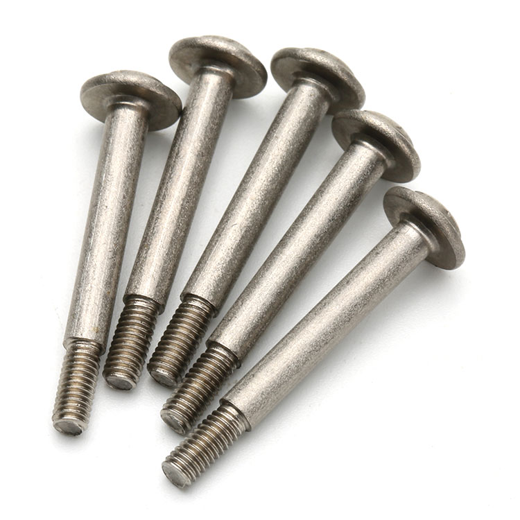 shoulder screw manufacturers strict control of precision to meet
