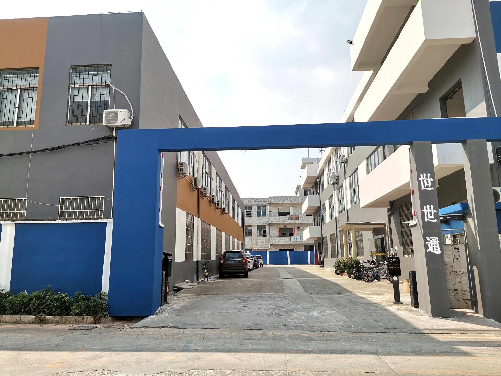 Specifications of the tamper proof torx screws