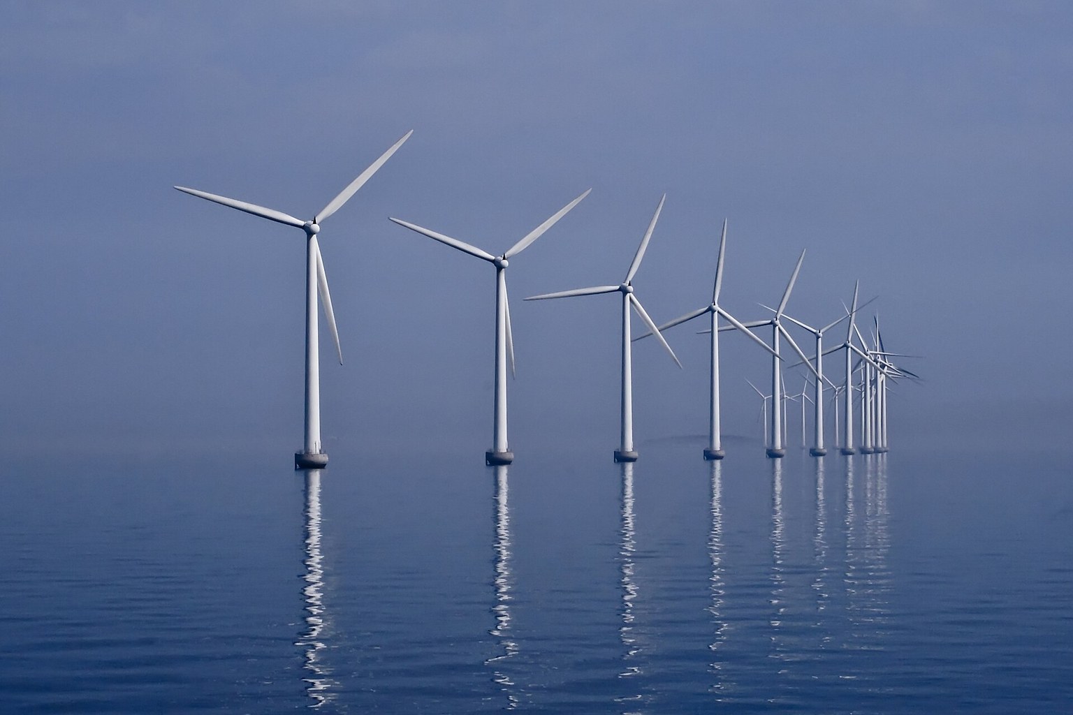 Titanium button head screws on brackets and fittings of an offshore wind structure