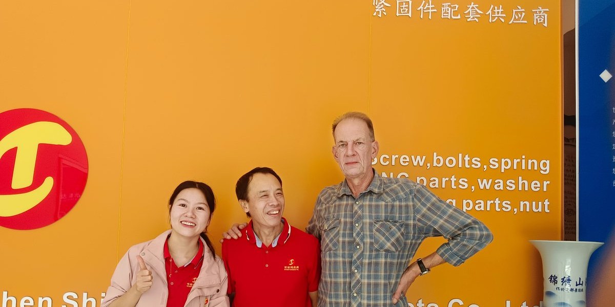 Customer visit at Shi Shi Tong